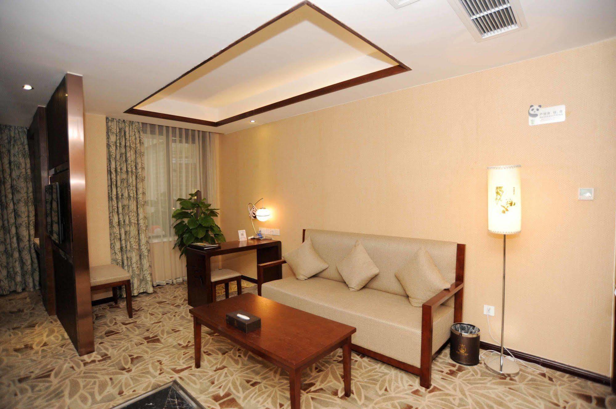 แพนด้า ปริ๊นซ์ โฮเต็ล Hotel เฉิงตู ภายนอก รูปภาพ