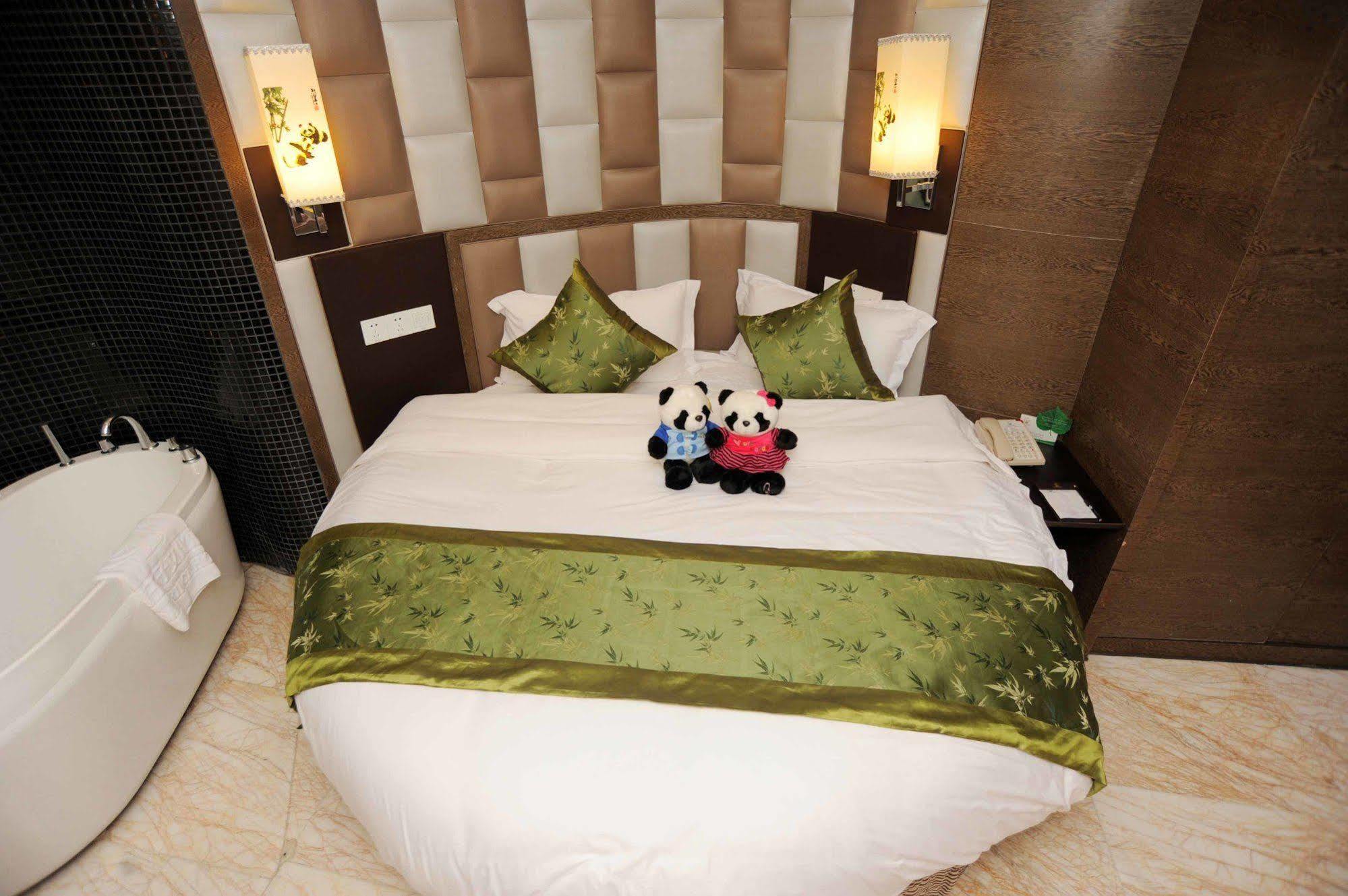 แพนด้า ปริ๊นซ์ โฮเต็ล Hotel เฉิงตู ภายนอก รูปภาพ